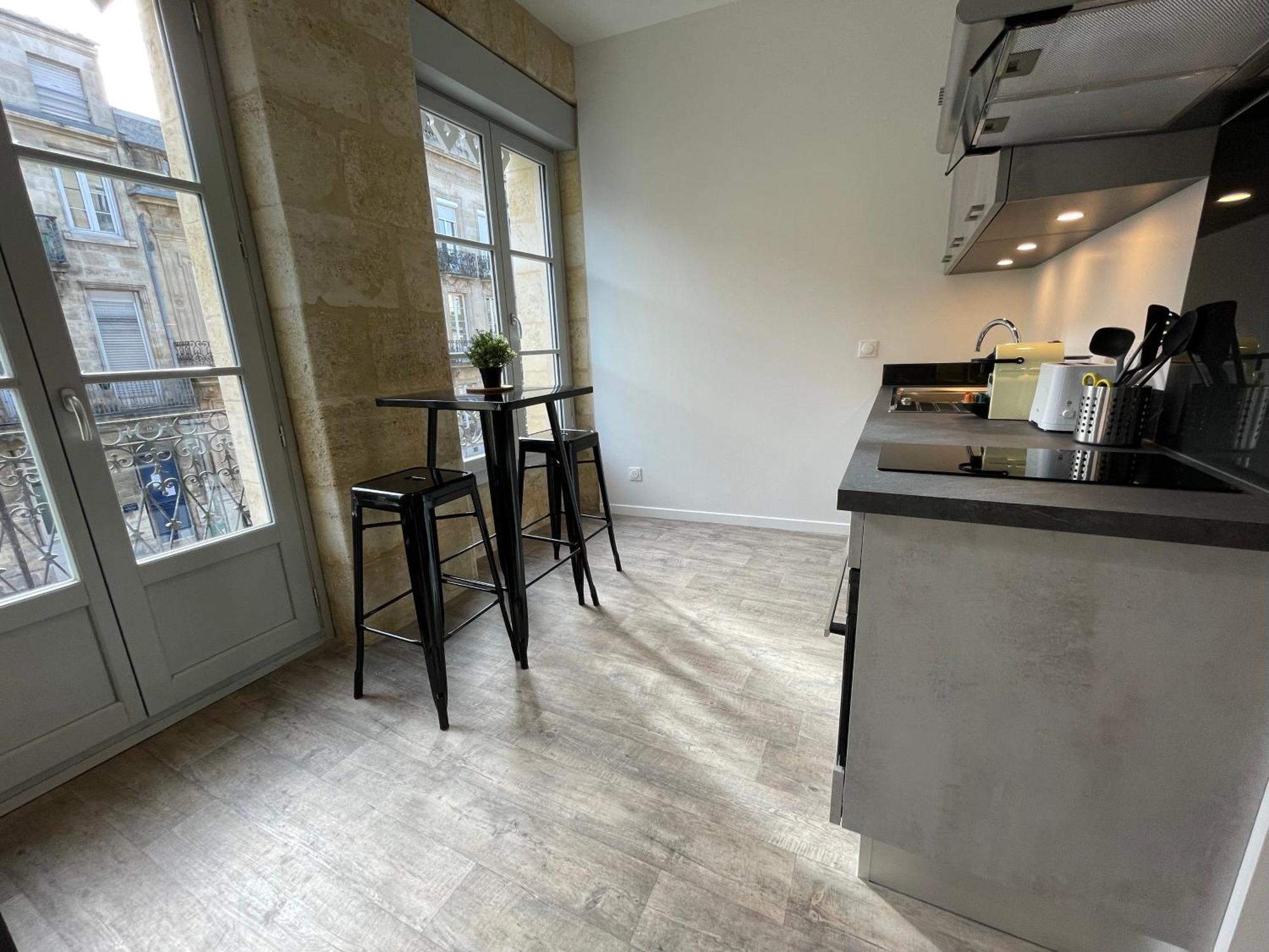 Studios Climatises En Centre Ville Bordeaux Bagian luar foto